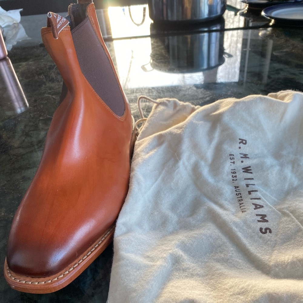 R M Williams Australia mens chelsea boots 10.5